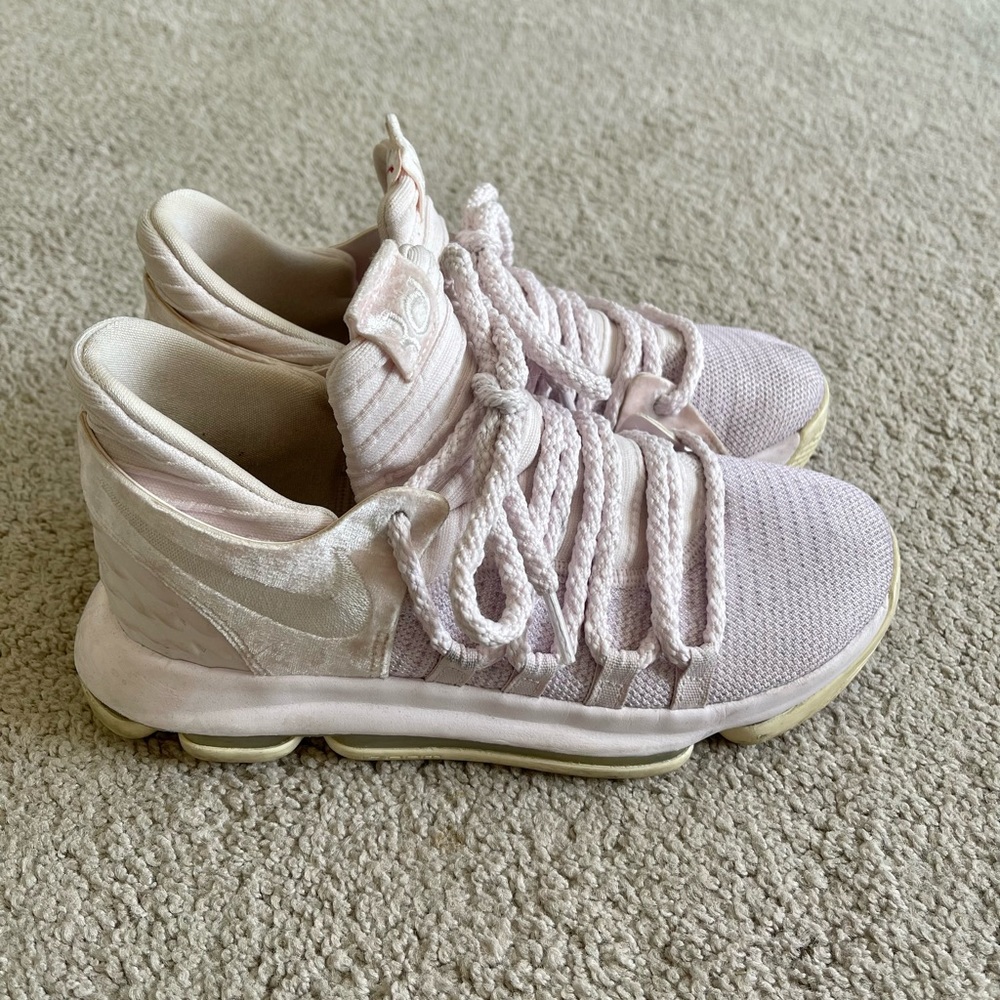 Nike KD Aunt Pearl